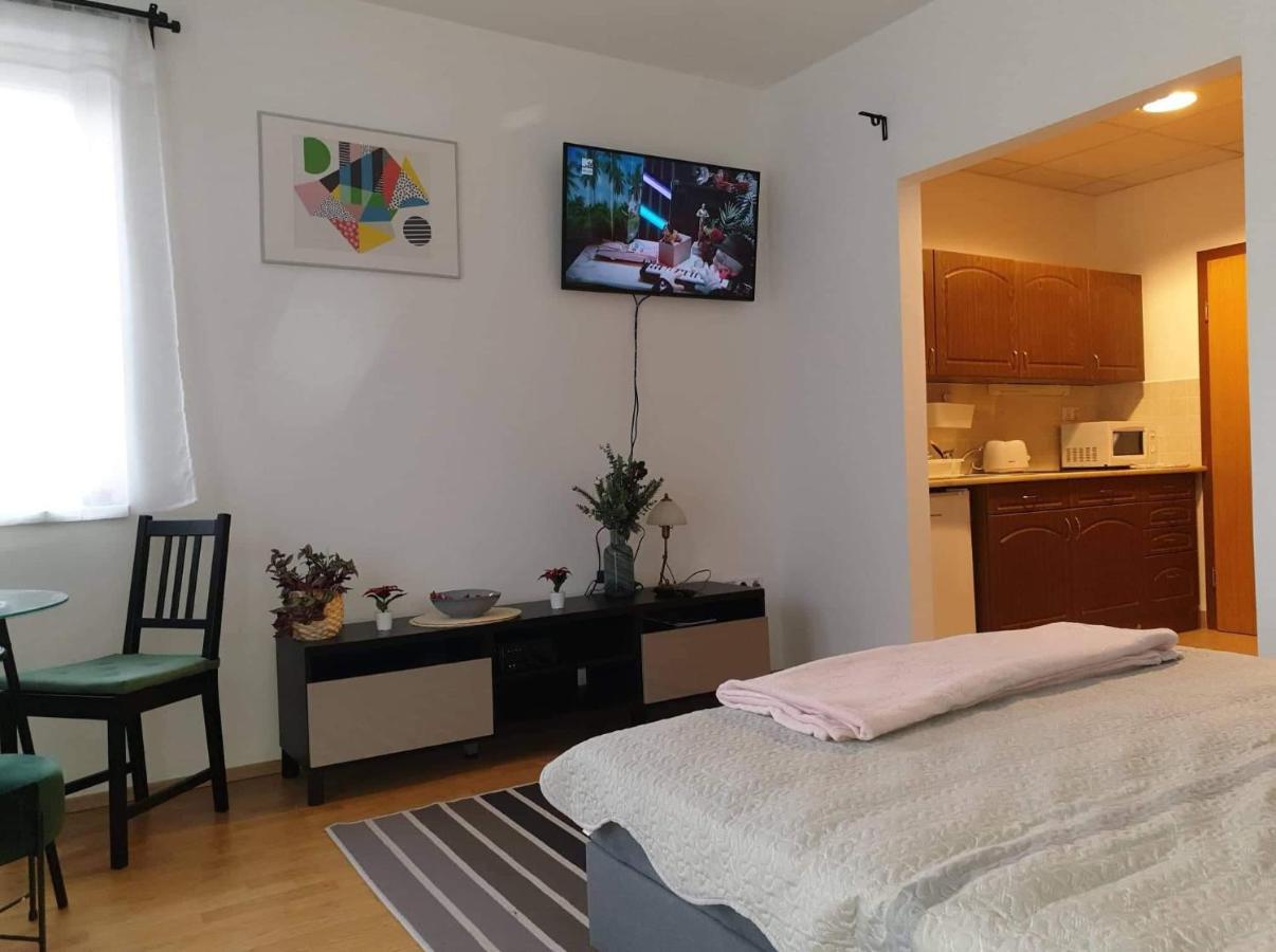 Relax Apartman Veresegyház Extérieur photo